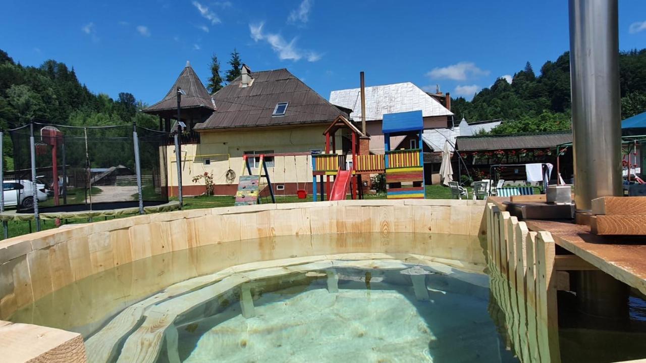 Hotel Casa Petruta Dambovicioara Podu Dimbovitei Exteriér fotografie