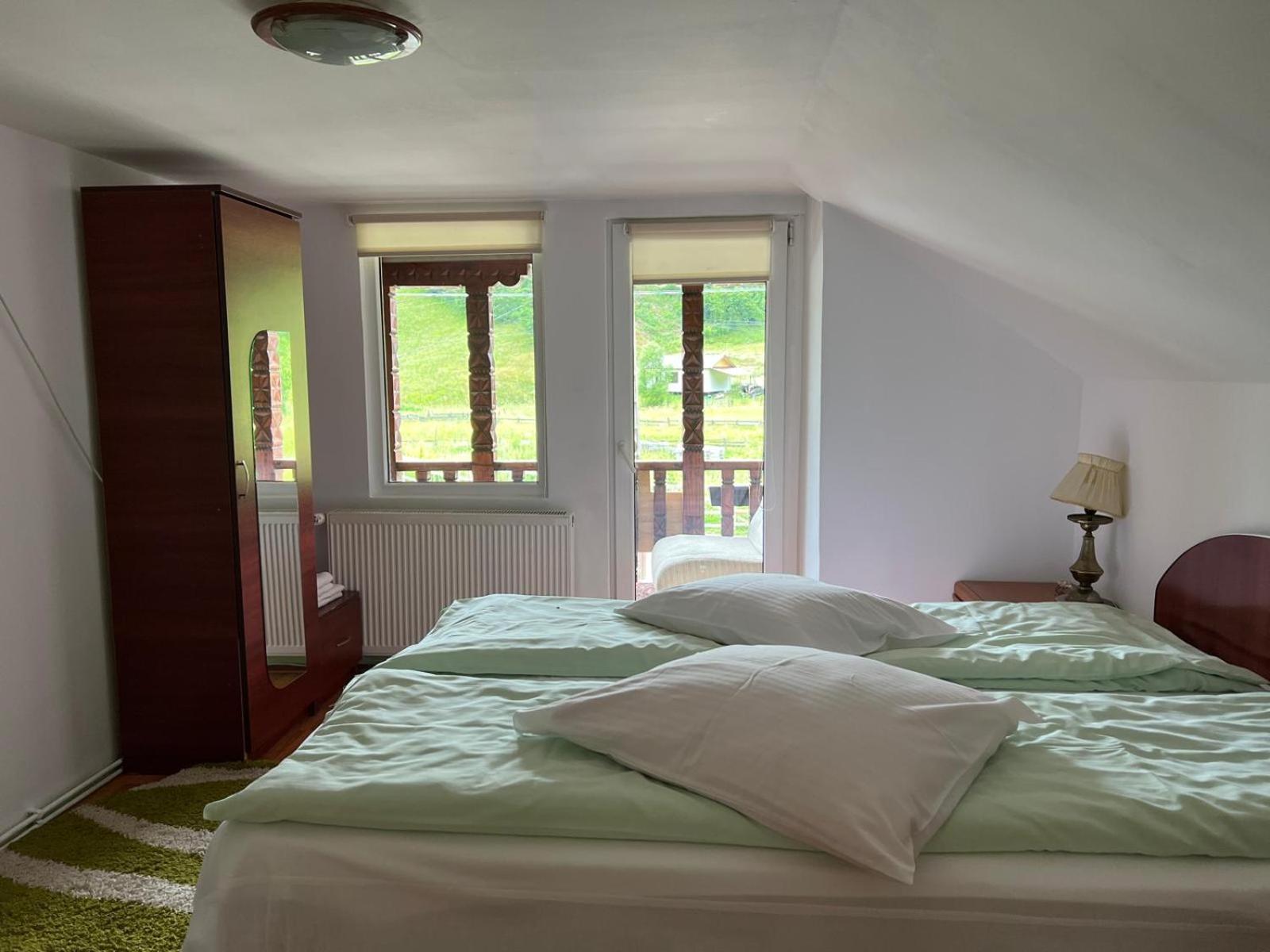 Hotel Casa Petruta Dambovicioara Podu Dimbovitei Exteriér fotografie