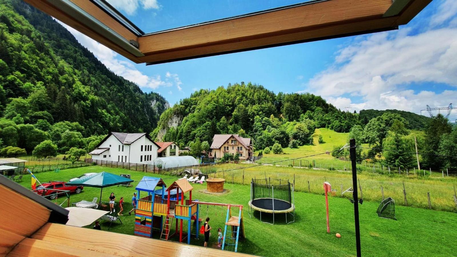 Hotel Casa Petruta Dambovicioara Podu Dimbovitei Exteriér fotografie