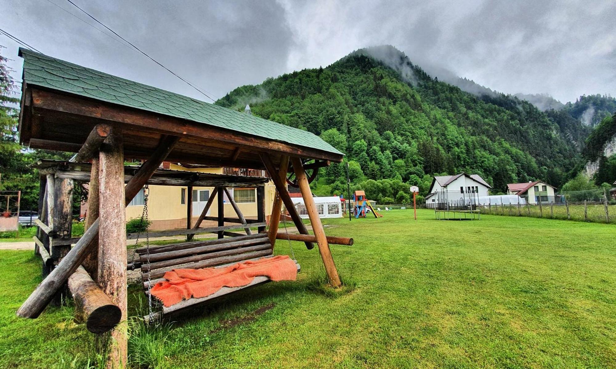 Hotel Casa Petruta Dambovicioara Podu Dimbovitei Exteriér fotografie
